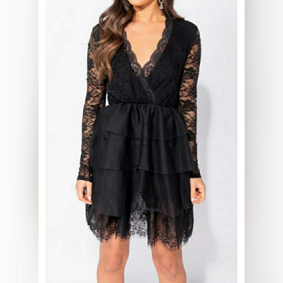 ❤️Price drop❤️Lace Multi-Tiered Panel Dress - Picture 4 of 8